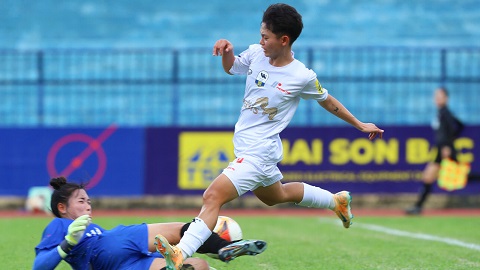 Phong Phú Hà Nam thắng 7-0, hưởng tới 3 quả phạt đền